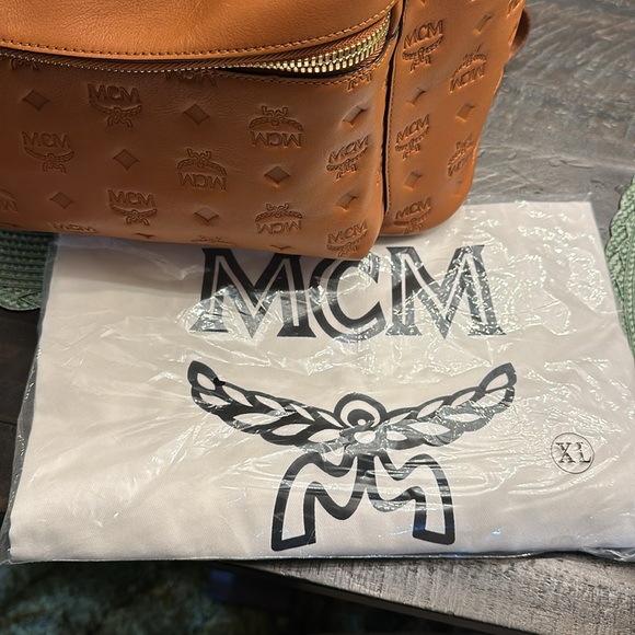 MCM large leather backpack *brand new* Great bag for anyone!!!! - Picture 13 of 13